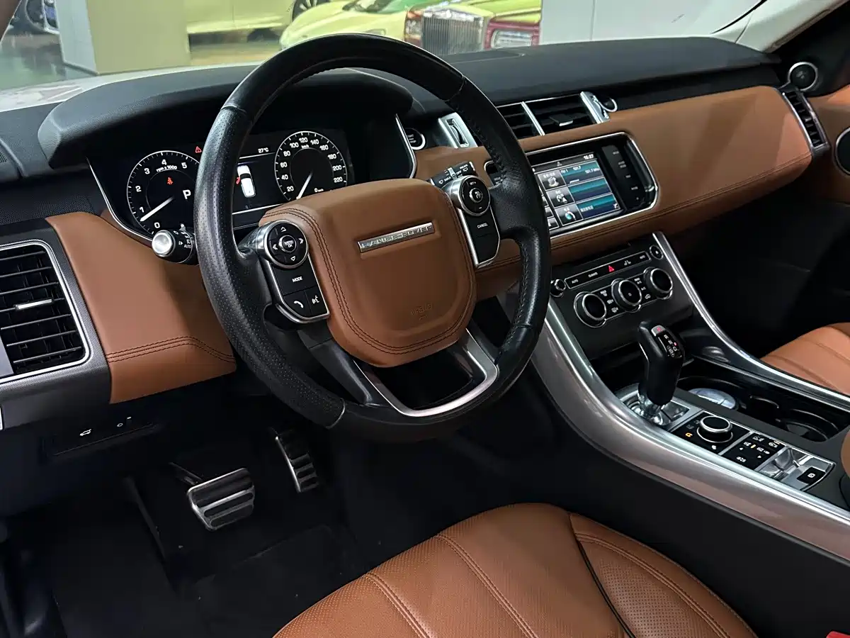 Фото 8 - Land Rover Range Rover Sport