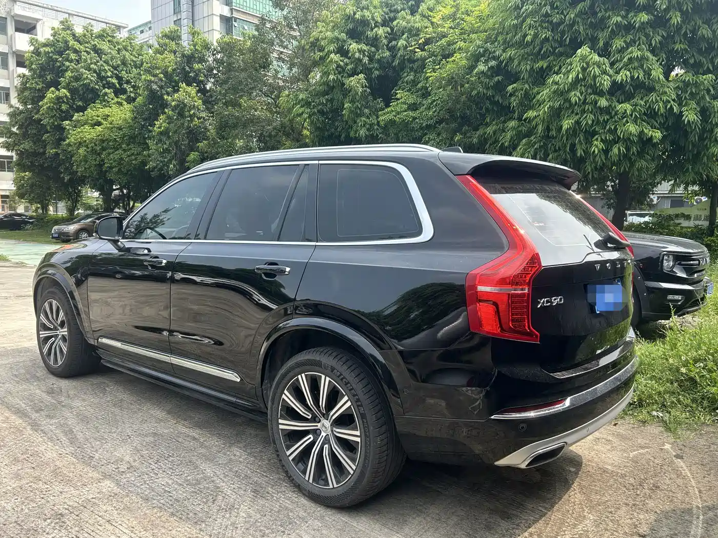 Фото 13 - Volvo XC90
