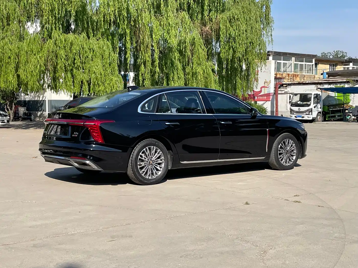 Hongqi H5 2024 1.5T DCT Smart Connect Flag Rhythm Edition фото 5