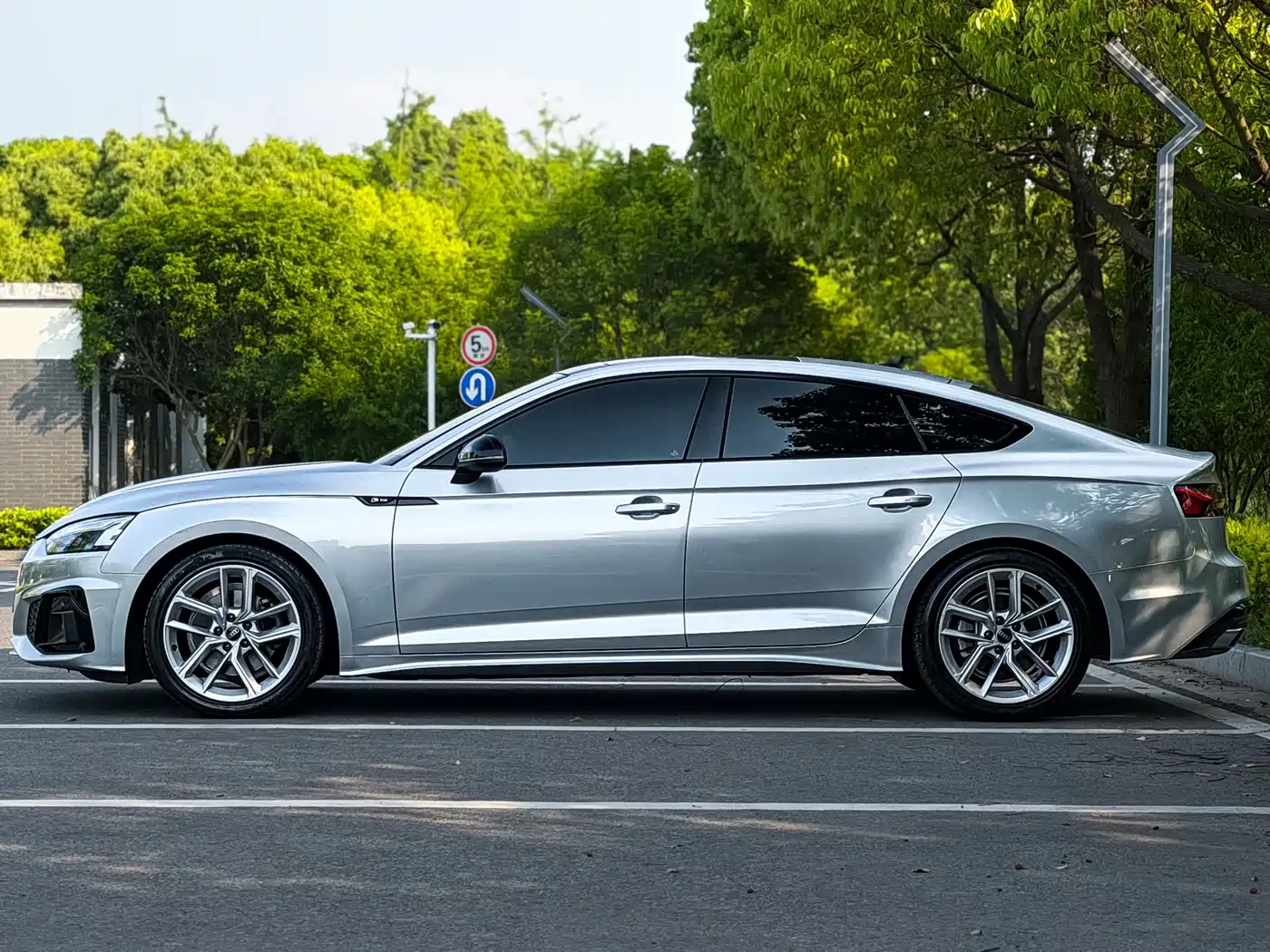 Audi A5 (Import) 2022 Sportback 40 TFSI Fashion Dynamic фото 6