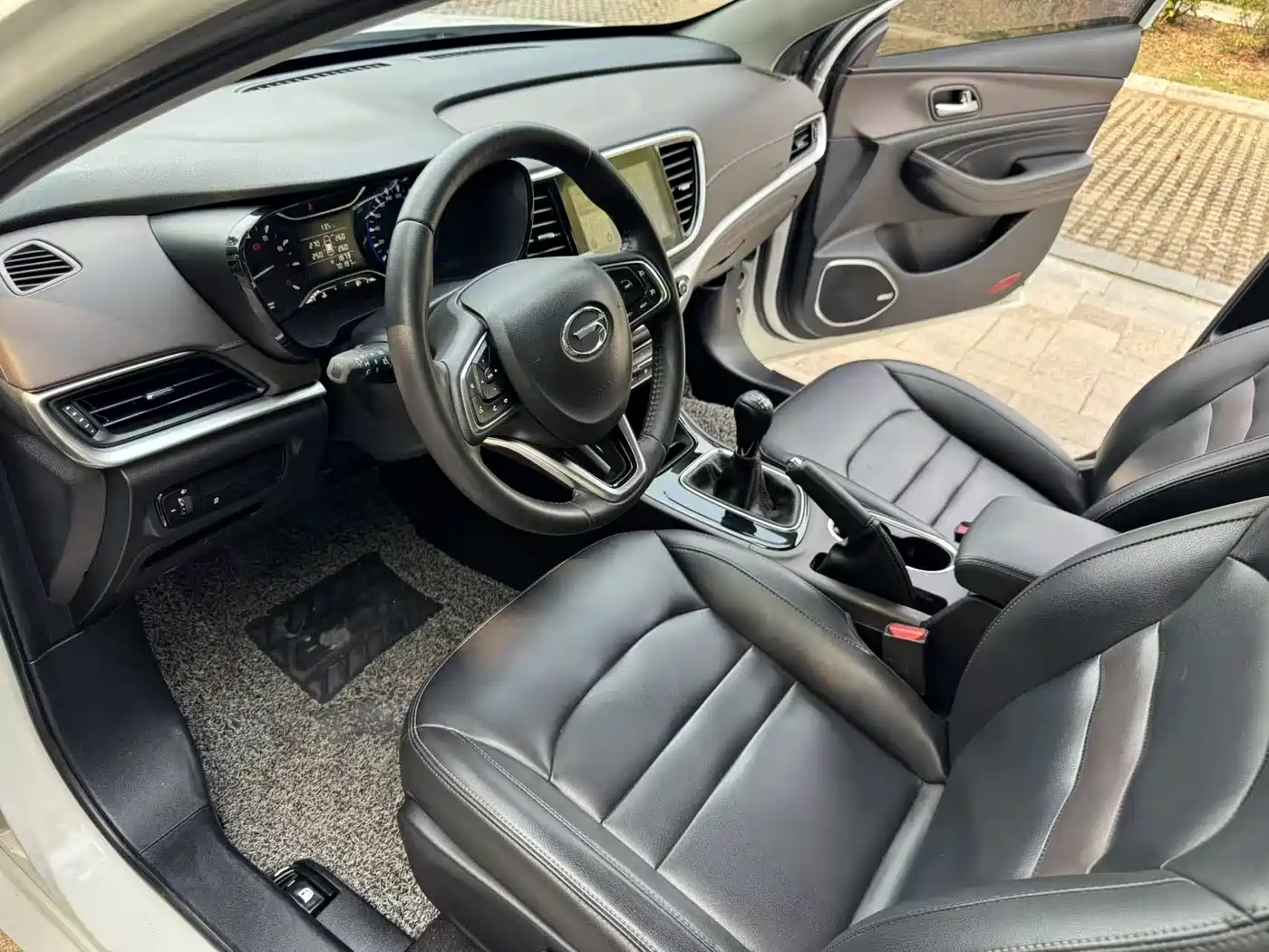 GAC Trumpchi Trumpchi GA4 2018 200T Manual Luxury фото 14