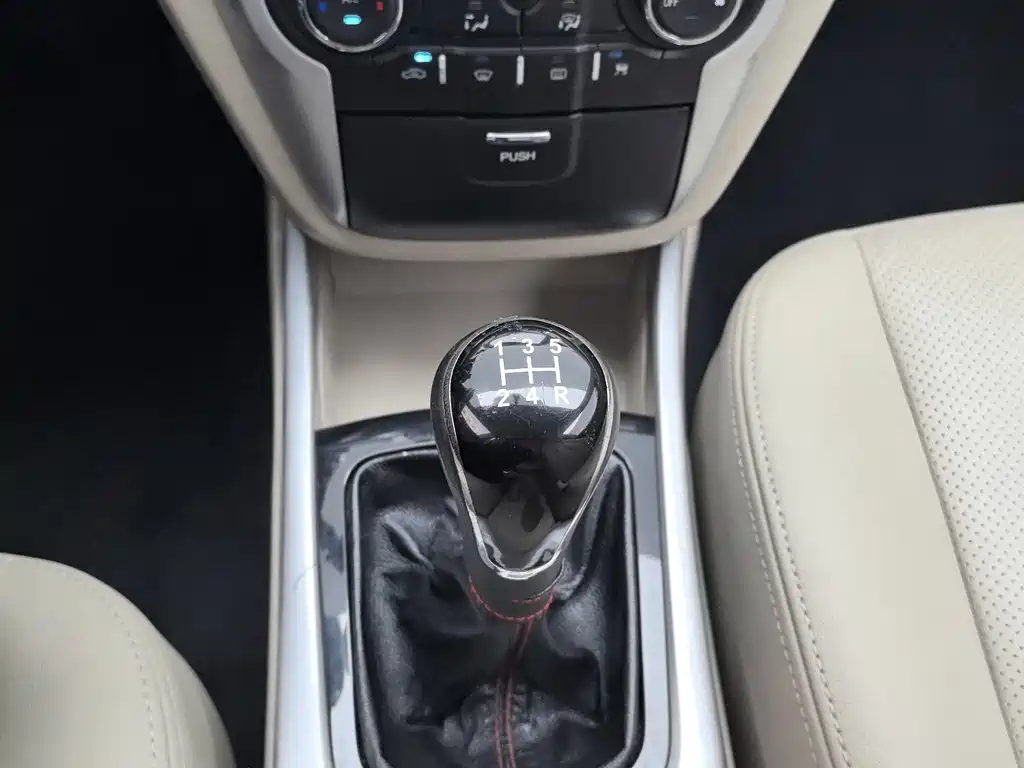 Changan Eado 2014 2014 1.6L Manual Luxury