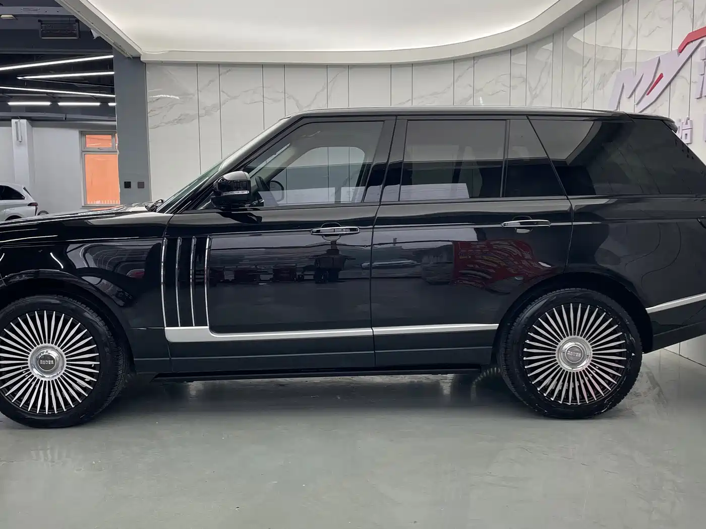 Land Rover Range Rover 2014 3.0 TDV6 Vogue SE фото 5