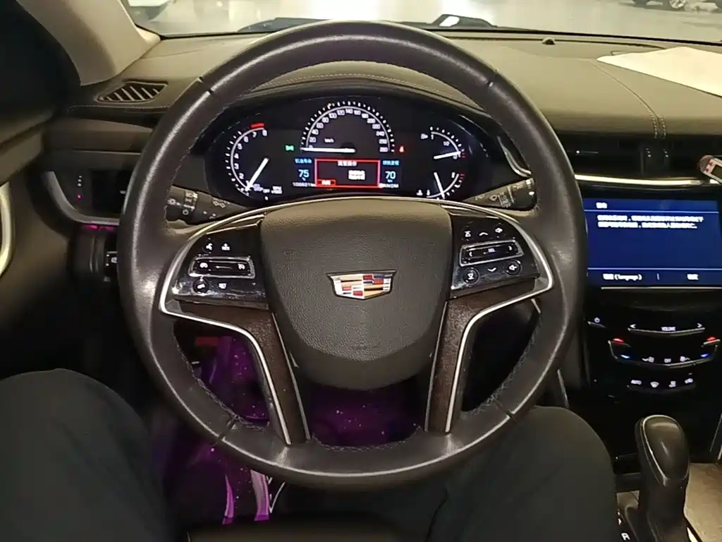 Photo 11 - Cadillac XTS