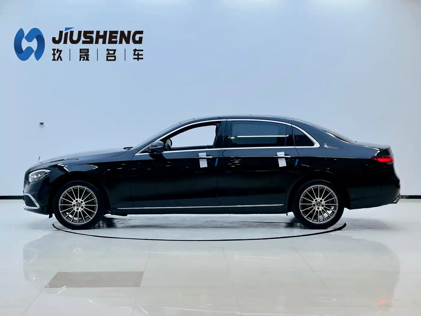 Mercedes-Benz E-Class 2023 E 260 L фото 20