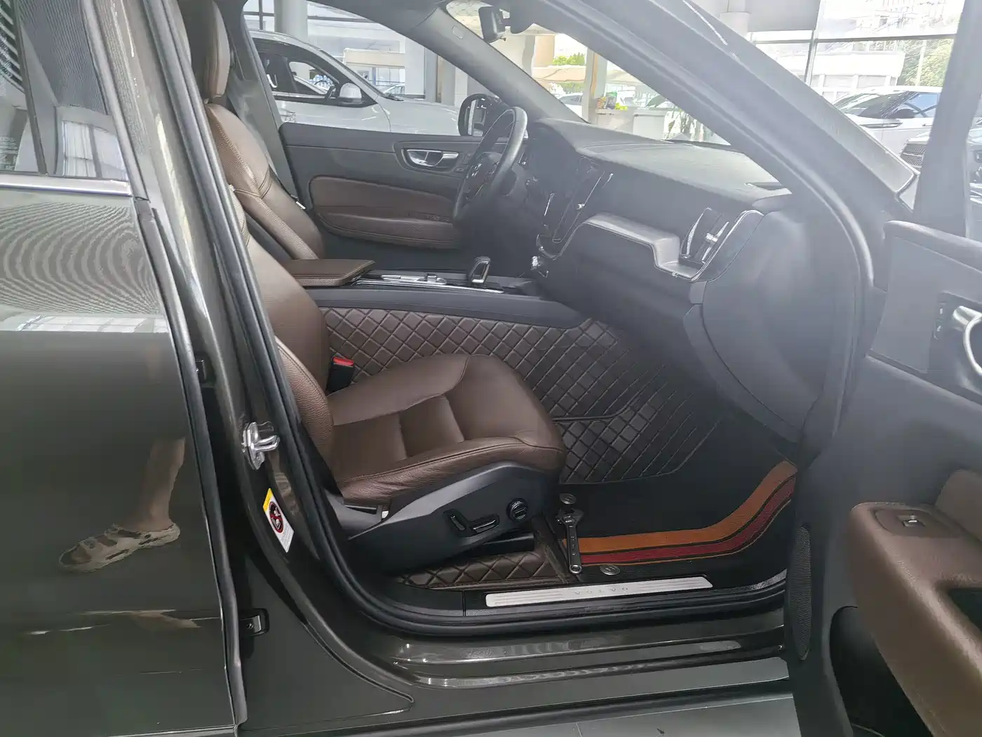 Photo 12 - Volvo XC60