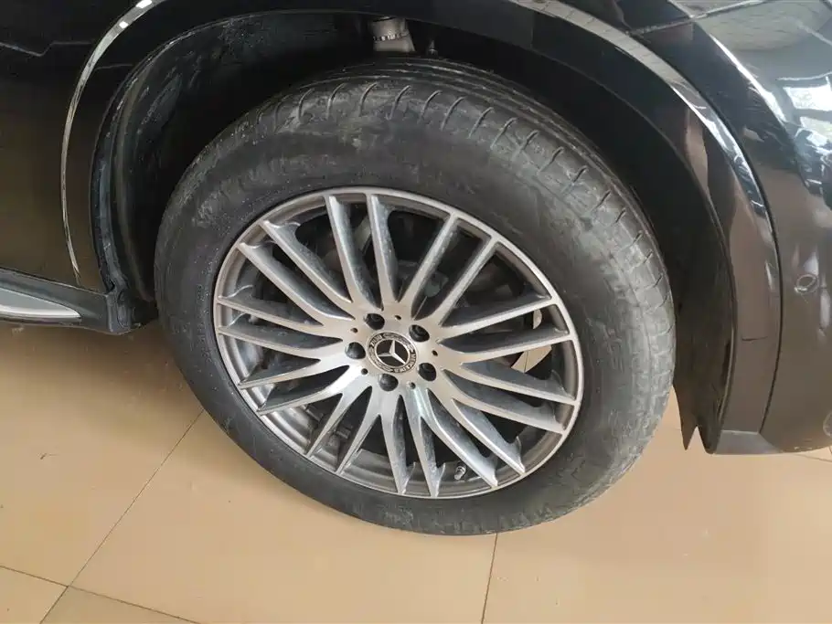 Mercedes-Benz GLC 2025 GLC 300 L 4MATIC Dynamic 5-seater фото 6