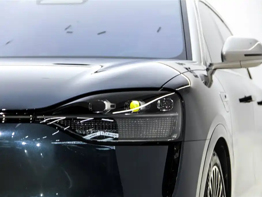 AITO Wenjie AITO M9 2024 Extended Range Ultra 42kWh 6-Seater фото 9