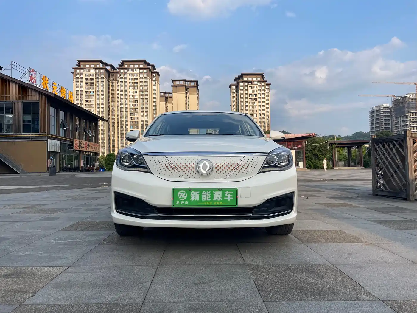 Dongfeng Aeolus Dongfeng Fengshen E70 2021 Facelift 500 Premium Edition