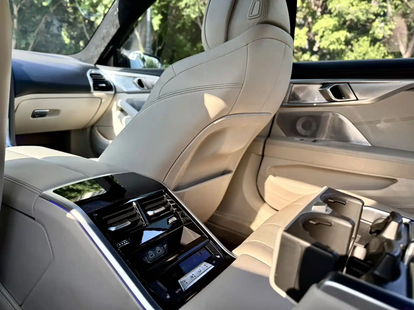 BMW 8 Series 2019 840i xDrive Gran Coupe M Sport фото 14