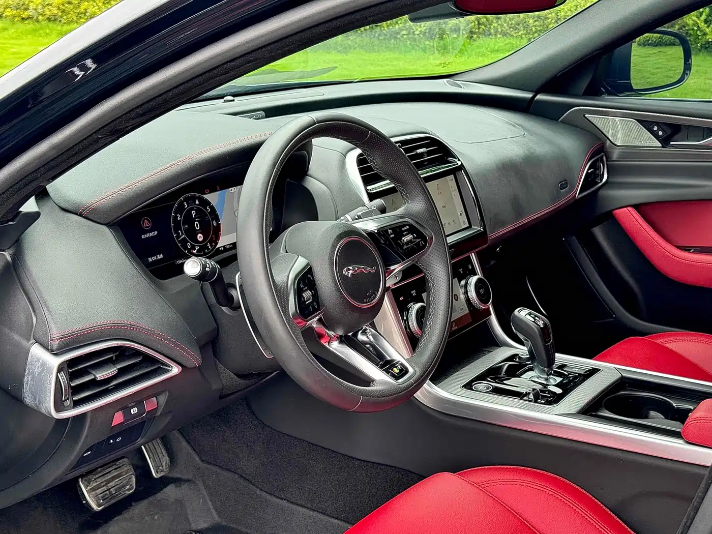 Jaguar XEL 2023 2.0T 250PS R-DYNAMIC S Progressive Sport фото 3
