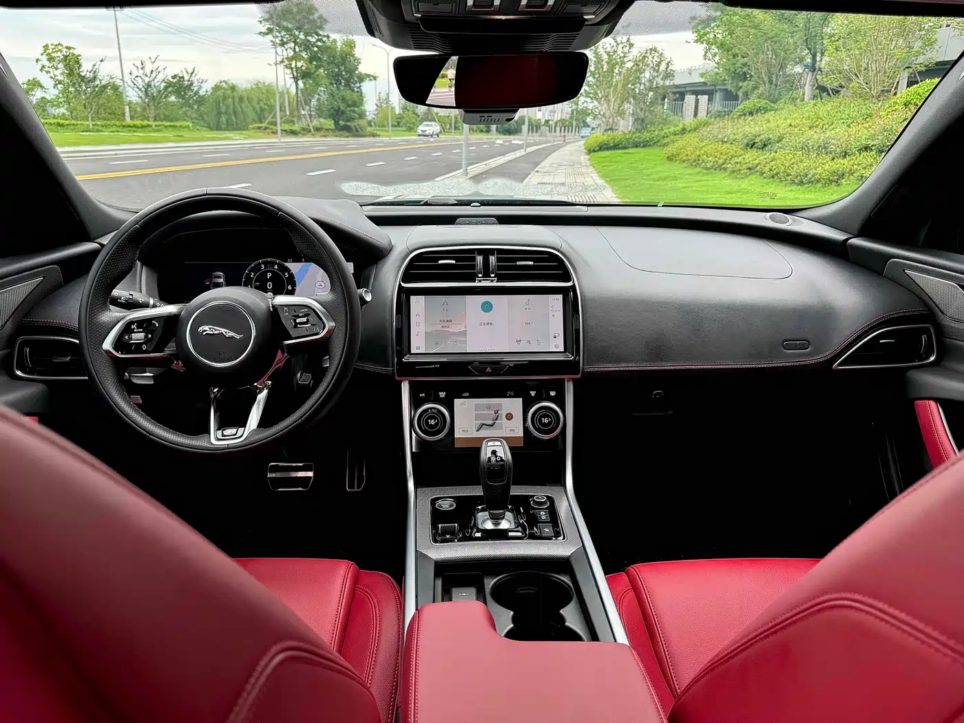 Jaguar XEL 2023 2.0T 250PS R-DYNAMIC S Progressive Sport фото 6