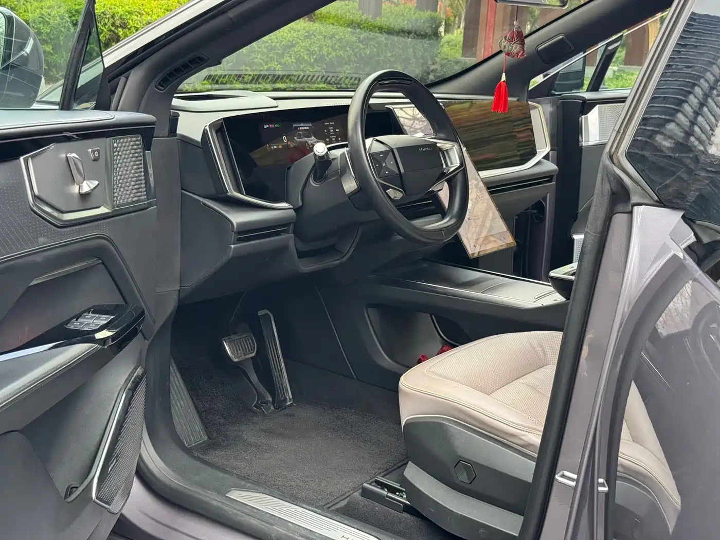 HiPhi GAO HE HIPHI Y