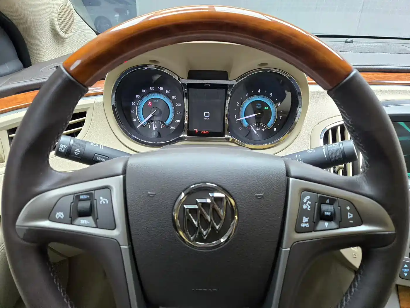 Buick LaCrosse 2012 2.4L SIDI Premium Edition фото 5