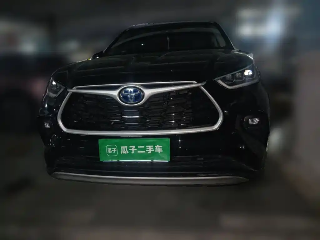 Photo 23 - Toyota Highlander