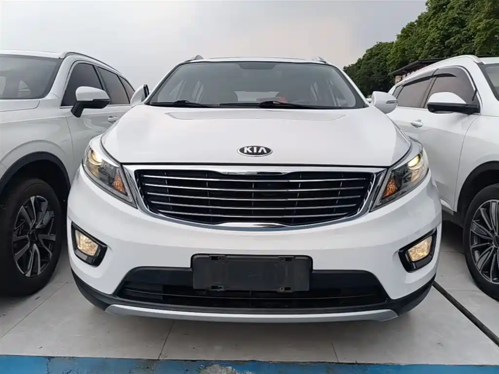 Kia Sportage 2015 2.0L Automatic 2WD GLS фото 3