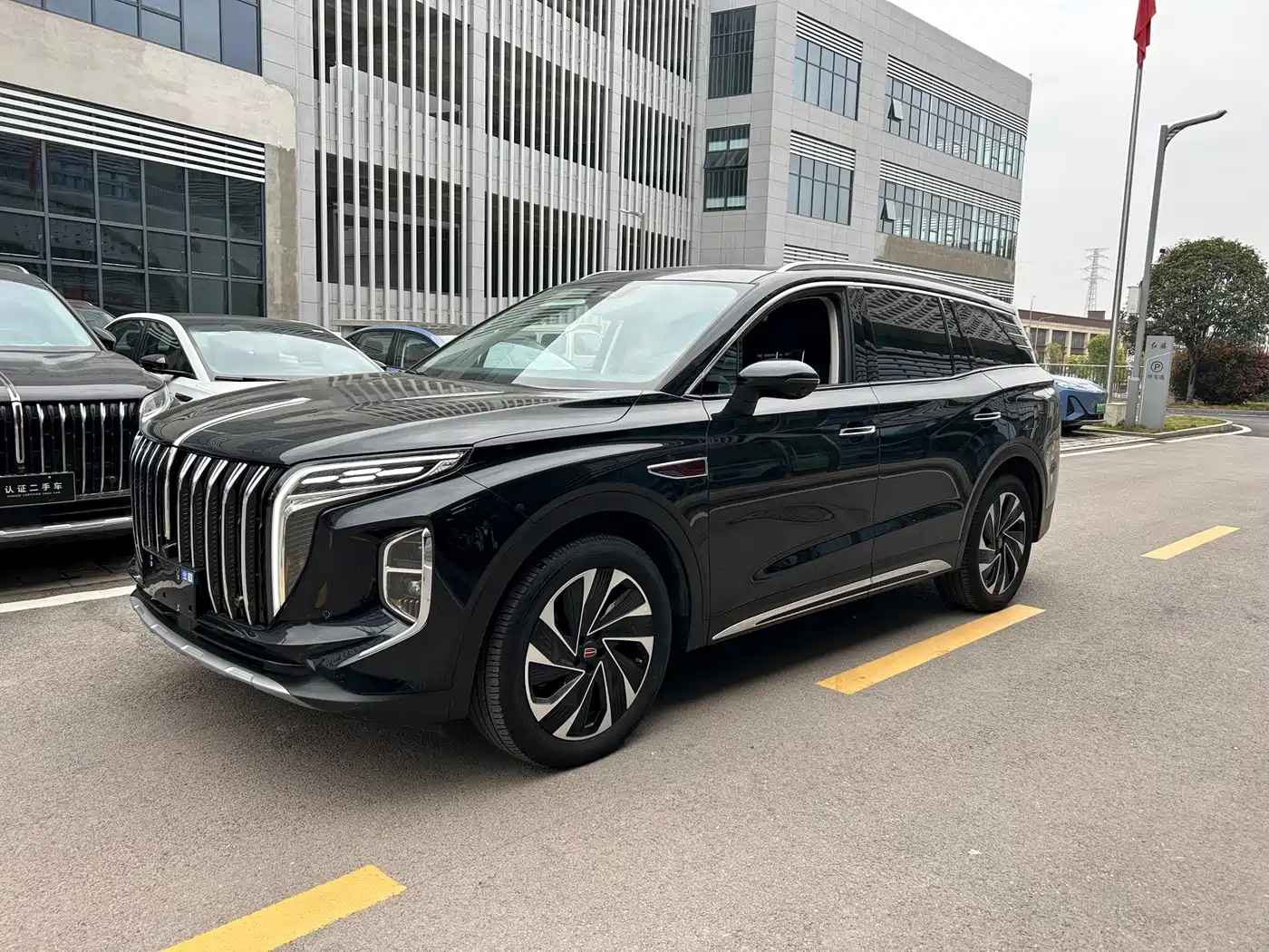 Hongqi HS7 PHEV 2024