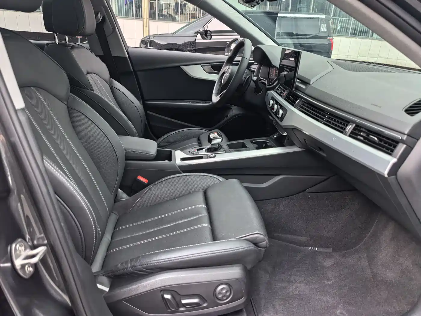 Audi A4L 2020 40 TFSI Fashion Dynamic Edition фото 15