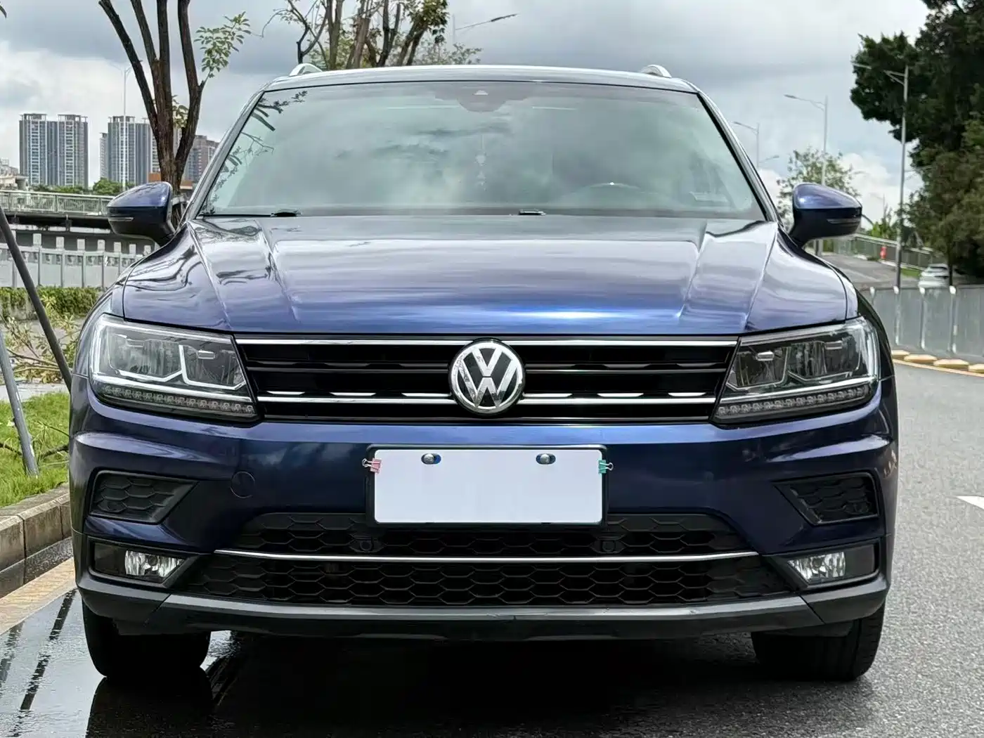 Фото 2 - Volkswagen Tiguan