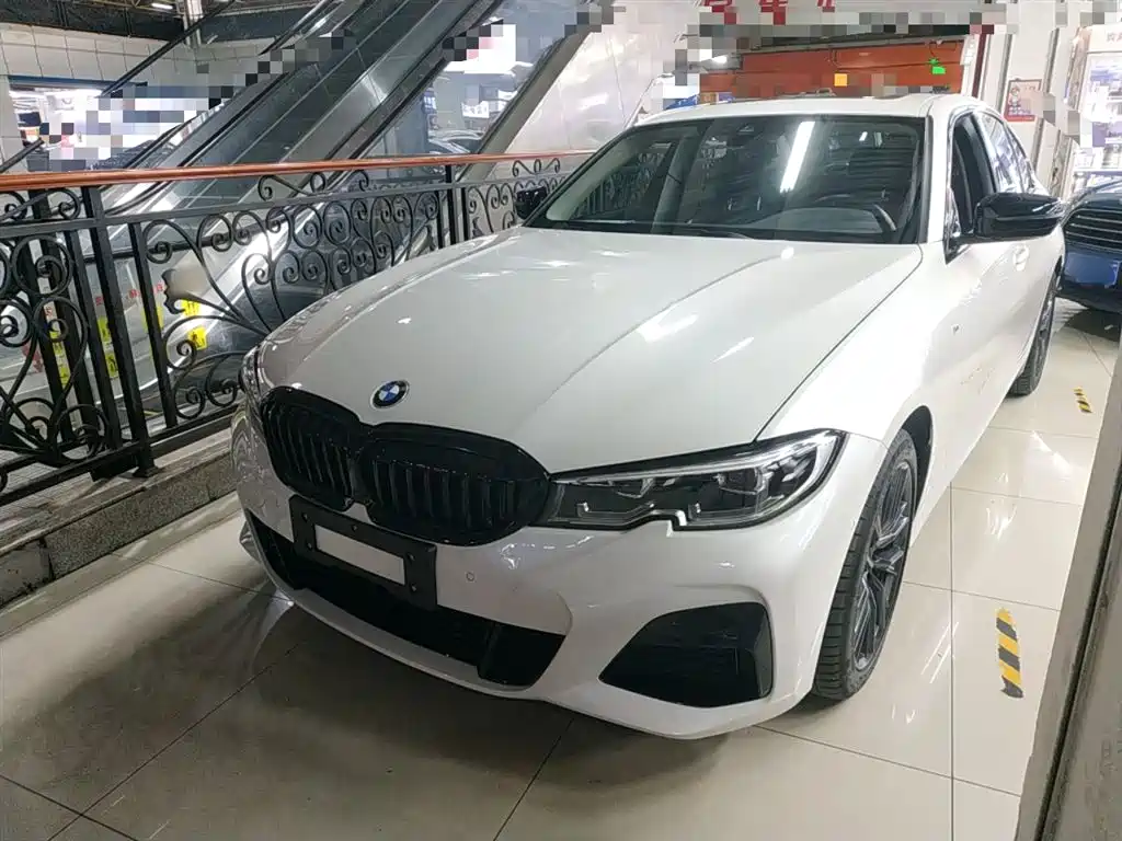 BMW 3-SERIES