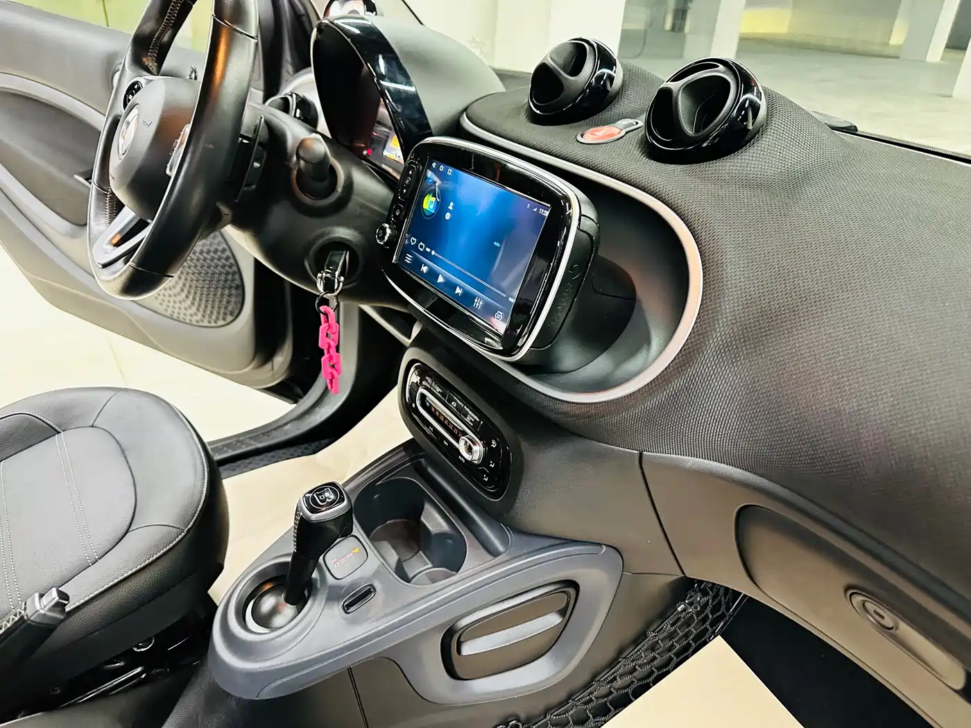 smart fortwo 2018 0.9T 66kW 20th Anniversary Special Edition China V фото 46
