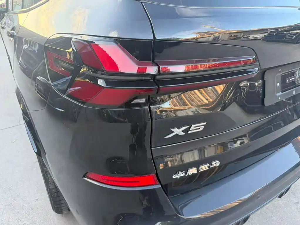 BMW X5 2026 2026 Facelift xDrive 30Li Exclusive M Sport Shadowline Package