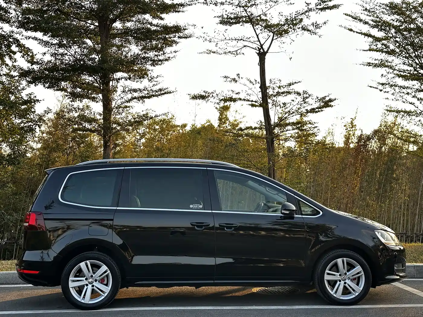 Volkswagen Sharan 2016 380TSI Comfort 7-seater фото 5