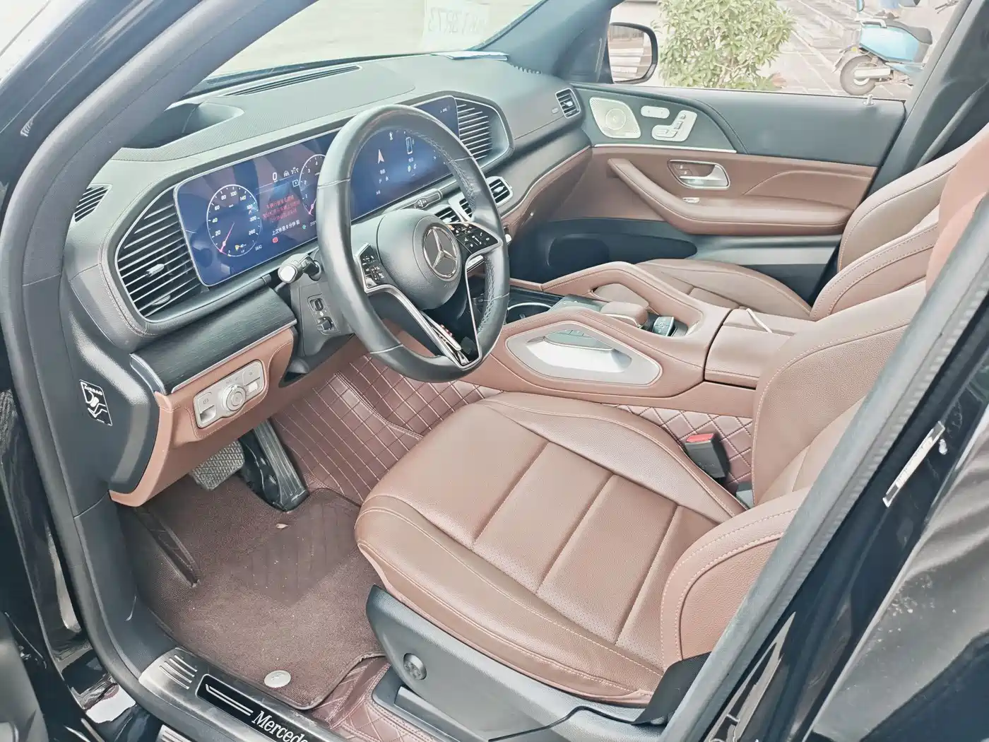 Mercedes-Benz GLE 2024 GLE 450 4MATIC Luxury фото 10