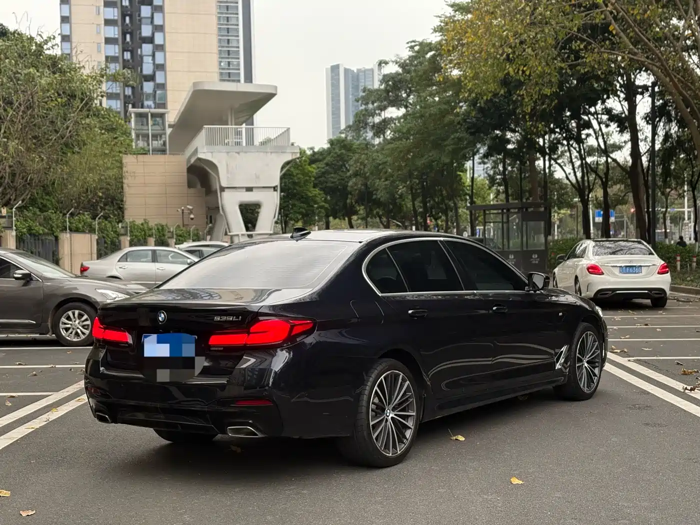 BMW 5 SERIES