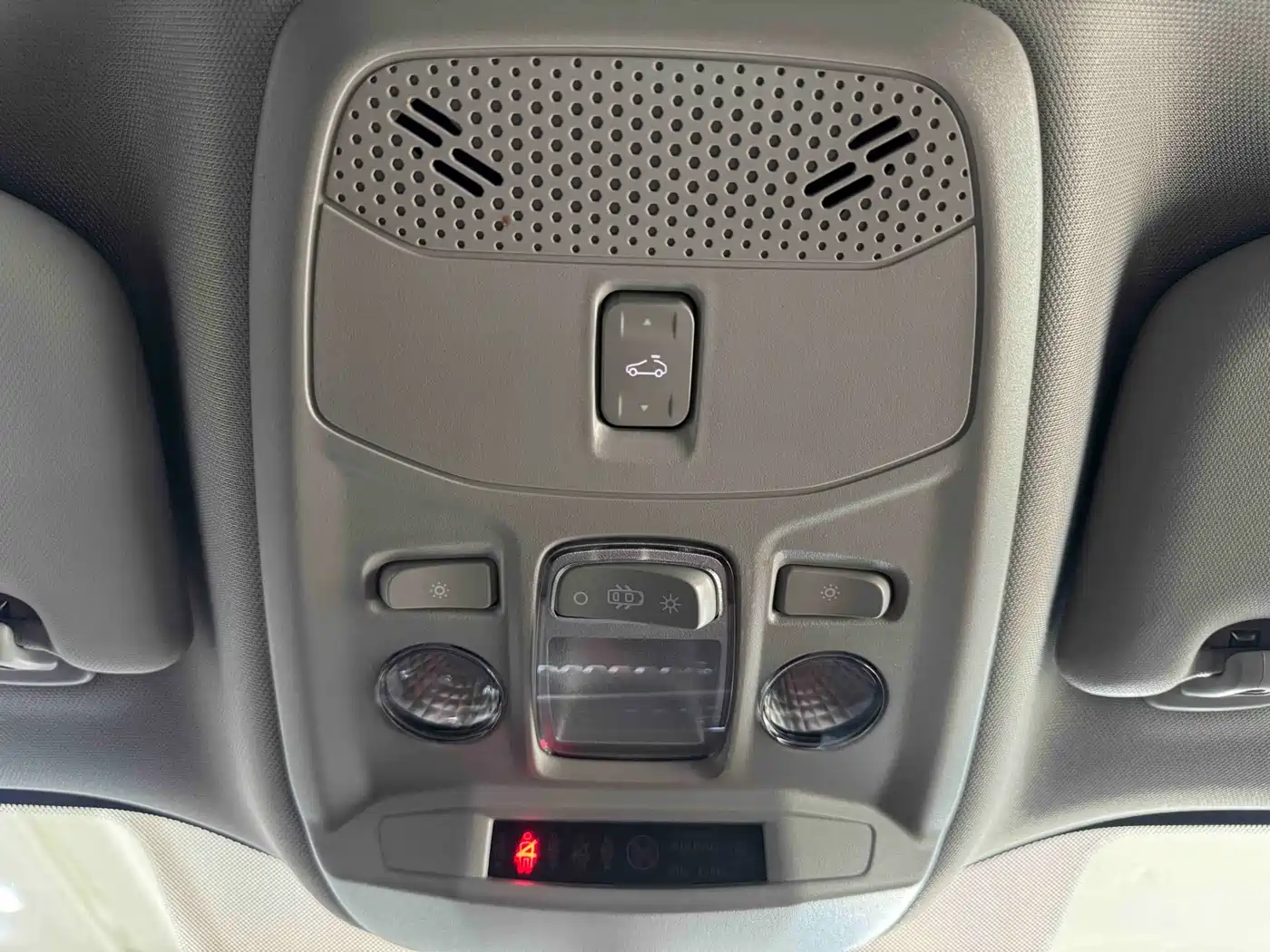 Peugeot 2008 2022 230THP THE ONE фото 14