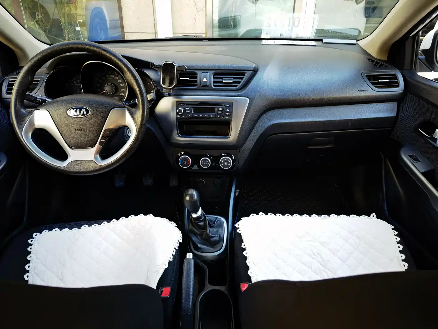 Kia K2 2015 Sedan 1.4L MT GLS фото 7