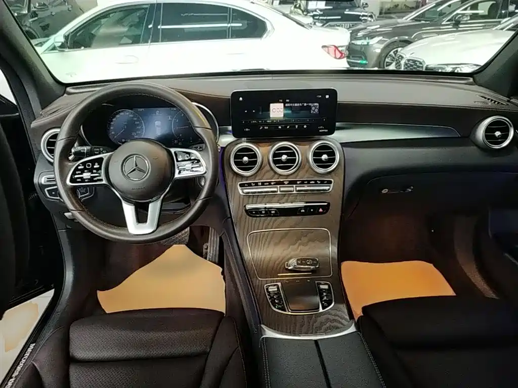 Mercedes-Benz GLC 2021 GLC 260 L 4MATIC Luxury фото 10