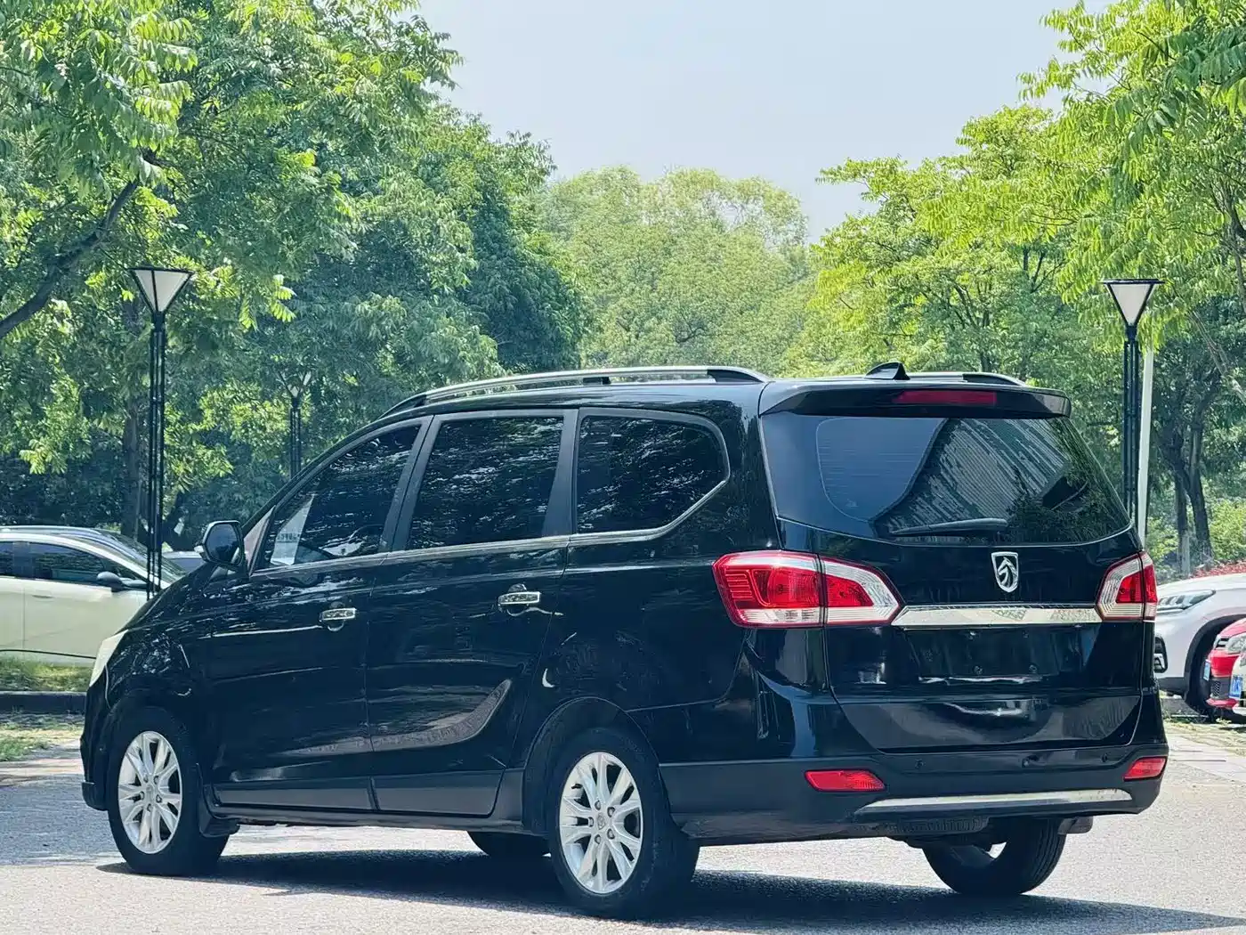 Baojun 730 2015 2014 1.5L Manual Comfort 7-seater