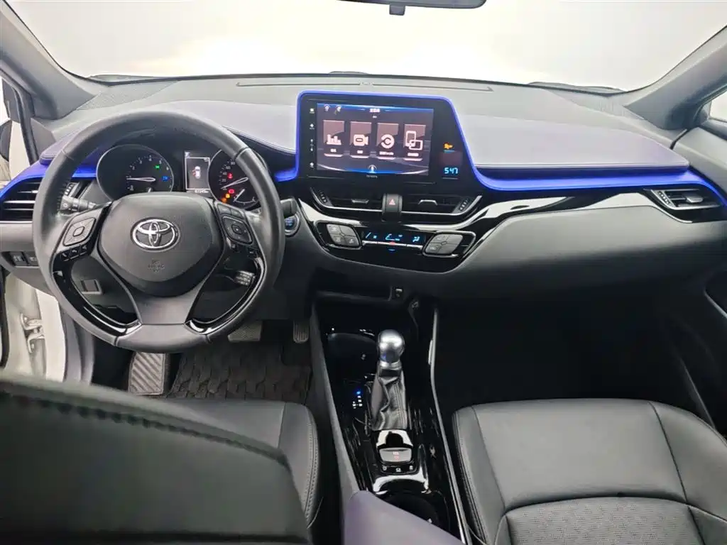 Toyota IZOA 2018 2.0L Yichi Edition China V фото 10