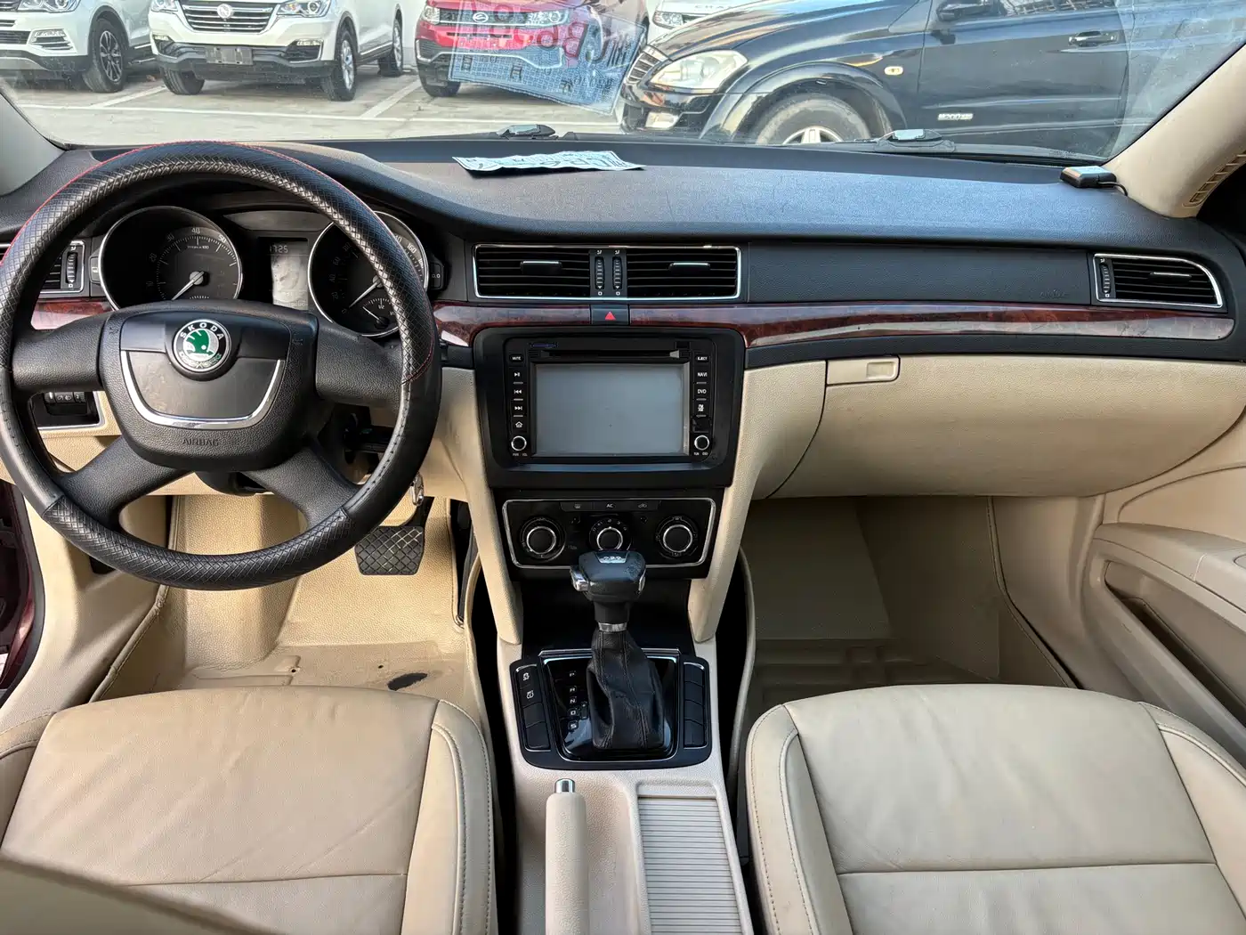 Škoda Superb 2010 1.4TSI DSG Elegance Edition фото 6