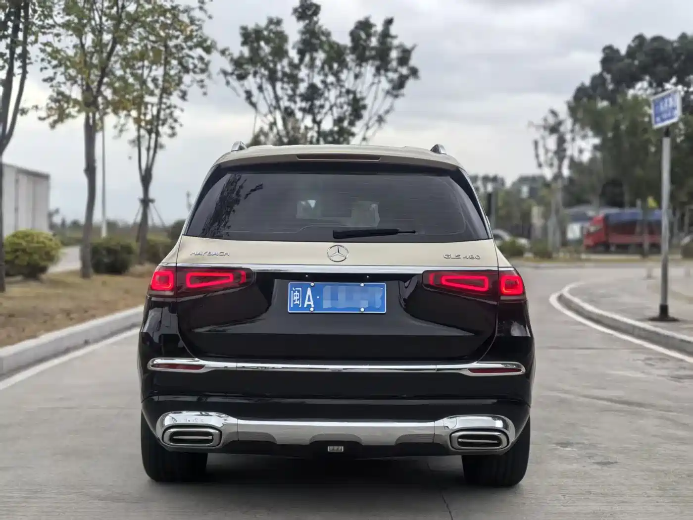 MERCEDES-BENZ GLS