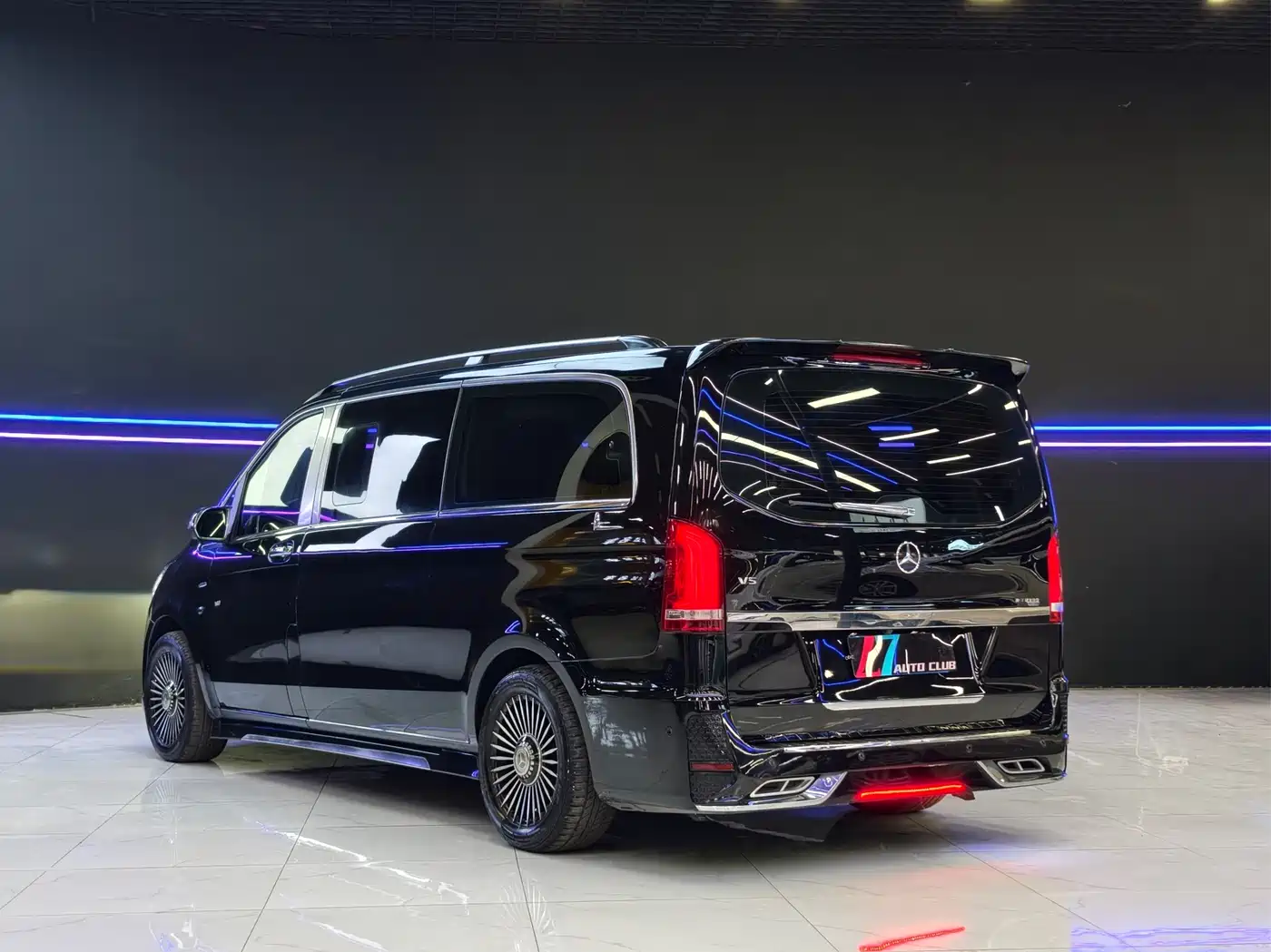 Mercedes-Benz Vito 2020 2.0T Elite Edition (7-seater) фото 4