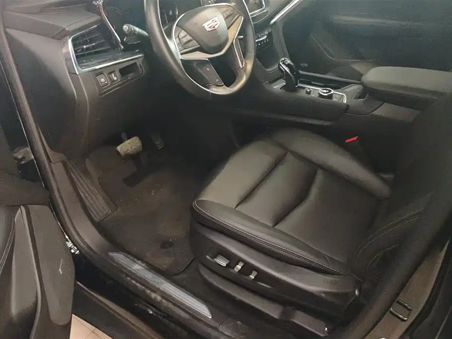 Cadillac XT5 2023 2.0T 2WD Fashion Edition фото 9