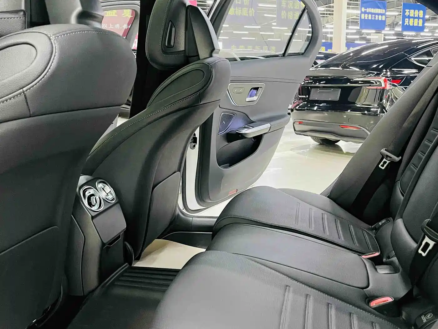 Mercedes-Benz C-Class 2023 C 260 L Sport фото 9