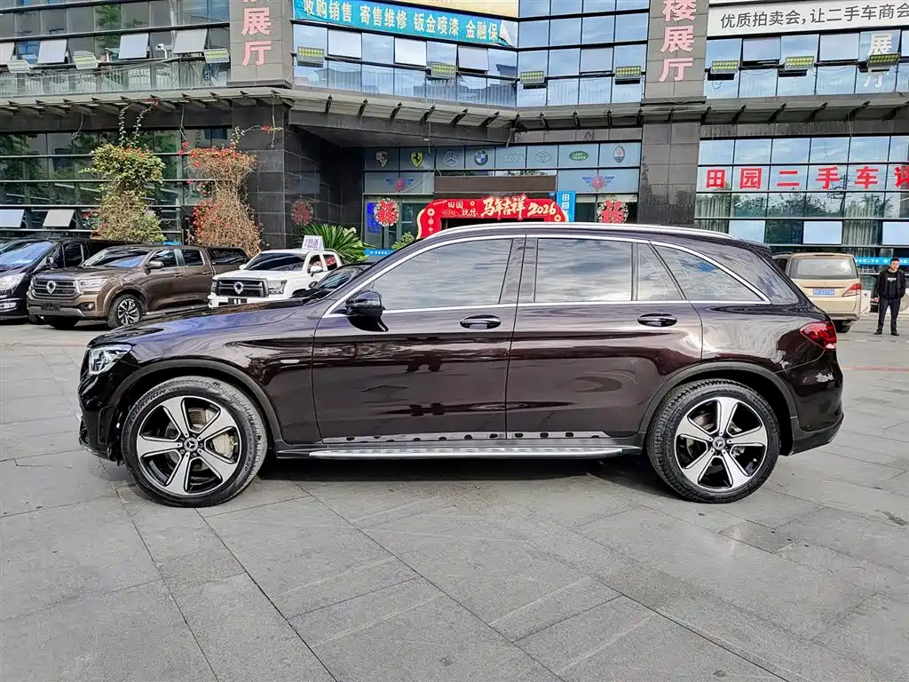 Mercedes-Benz GLC 2022 GLC 300 L 4MATIC Dynamic Collector's Edition фото 3