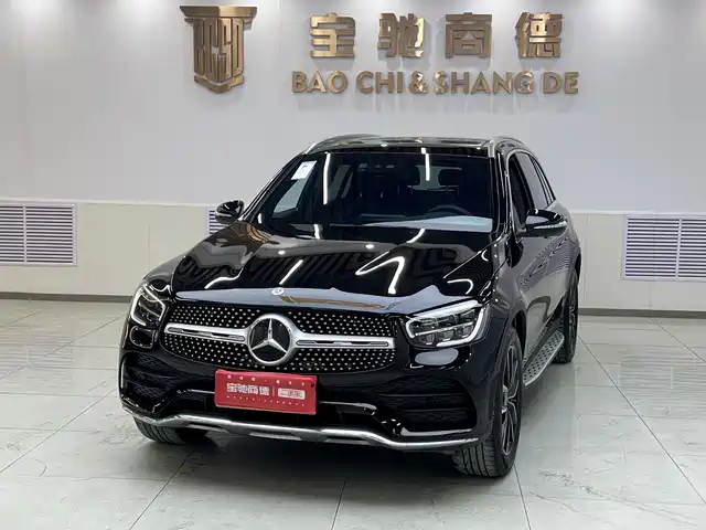 MERCEDES-BENZ GLC