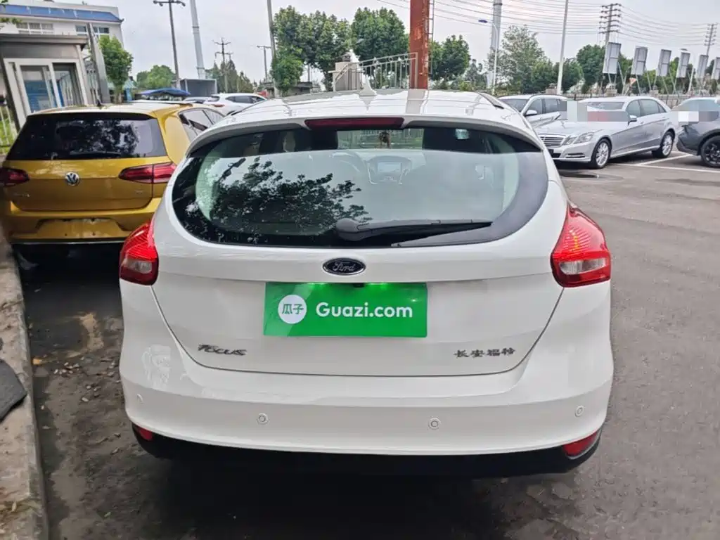 Ford Focus 2019 2018 Hatchback Classic 1.6L Automatic Trend Smart Edition