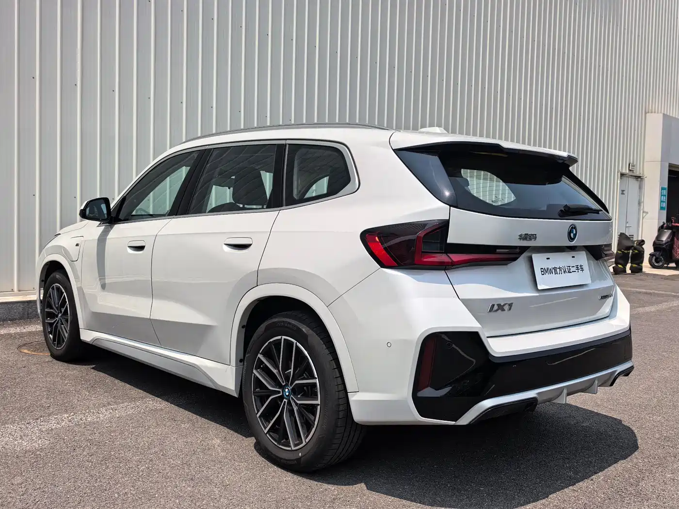 BMW iX1 2025 2025 eDrive25L M Sport Package