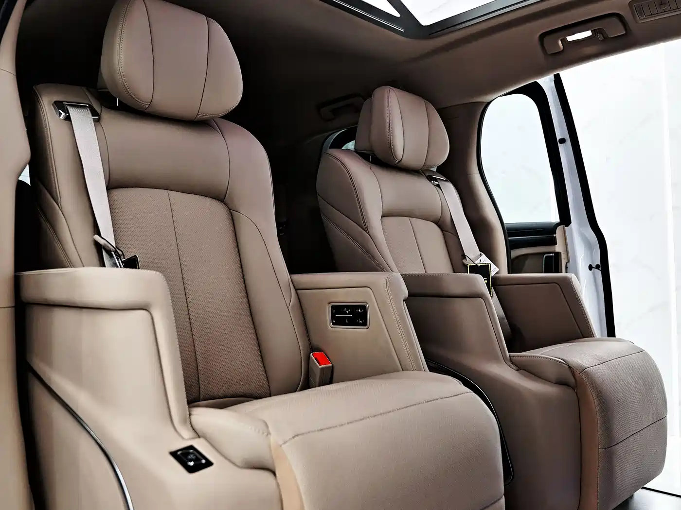 Buick GL8 2025 Land Business Class First Edition фото 19