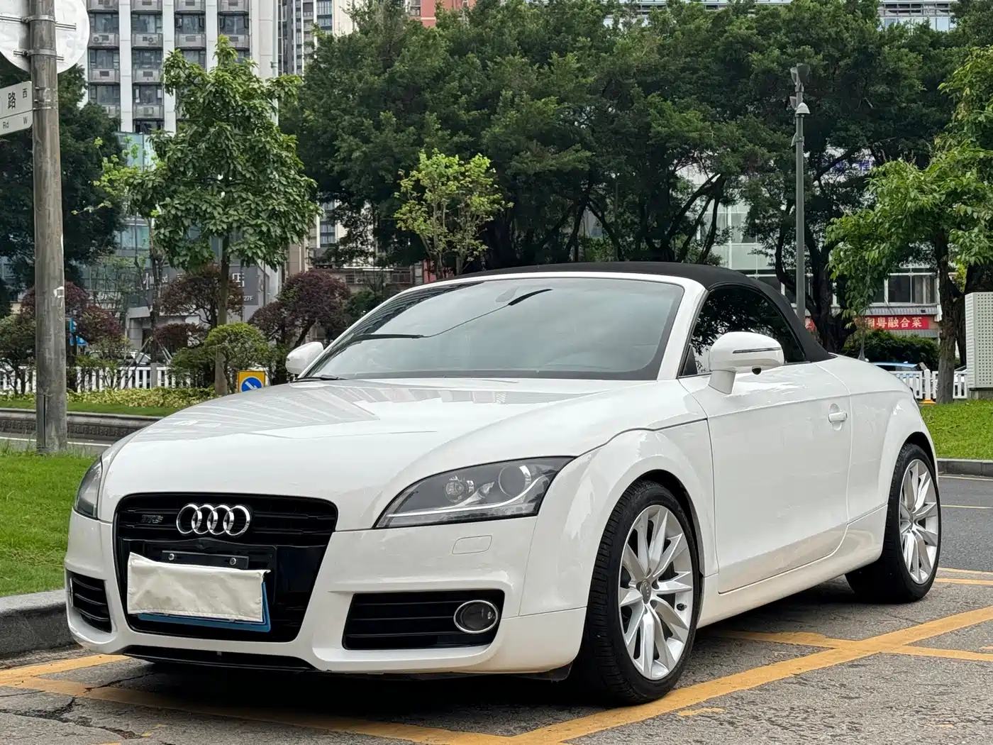 Audi TT 2013 2011 TT Roadster 2.0TFSI