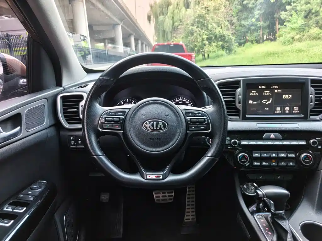 Kia KX5 2016 2016 Model 1.6T Automatic 2WD Premium