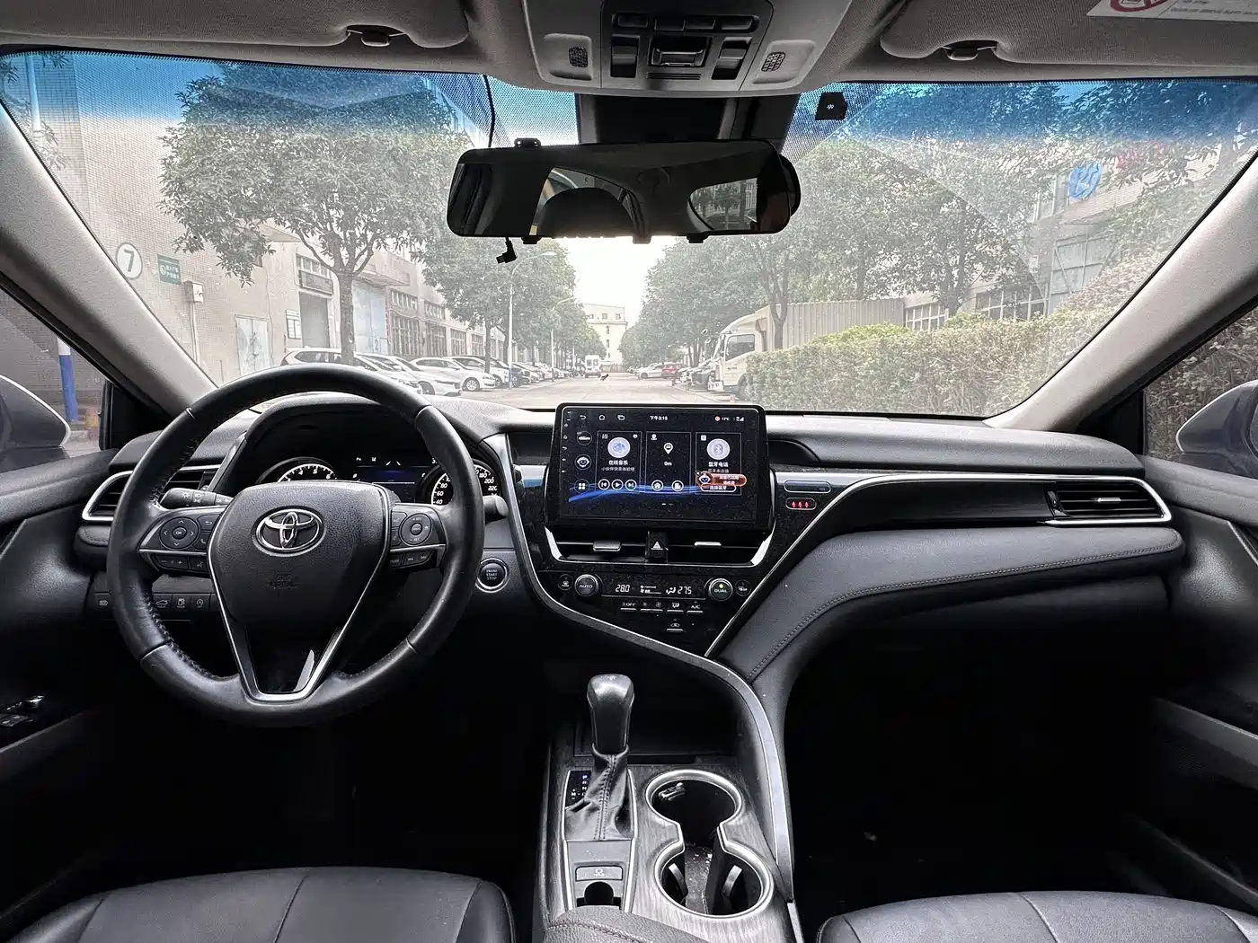 Toyota Camry 2021 2.0E Elite Edition фото 6