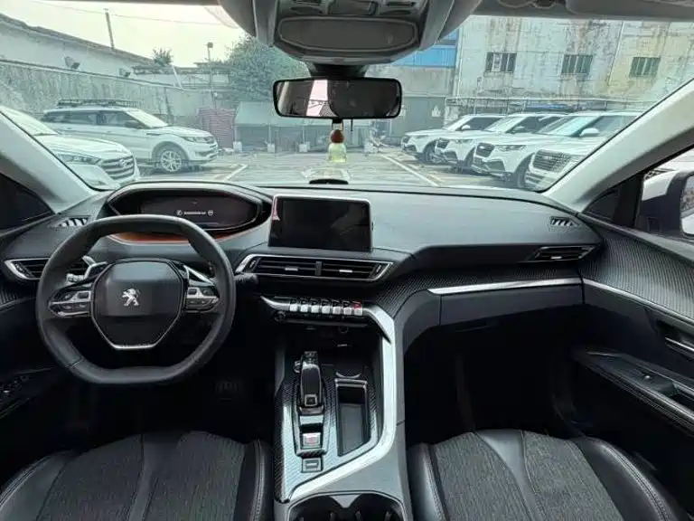 صورة 6 - Peugeot 4008