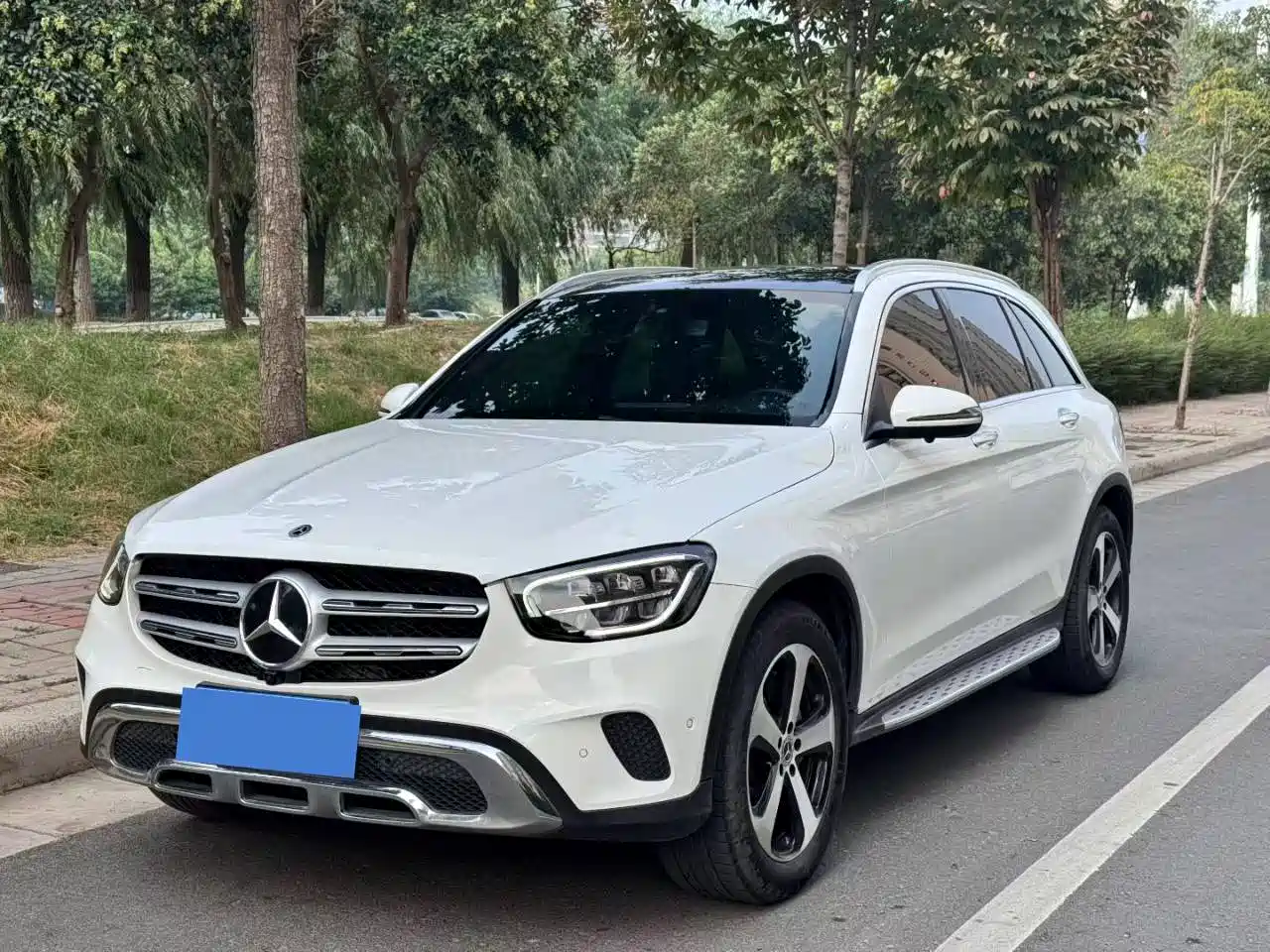 Фото 1 - Mercedes-Benz GLC
