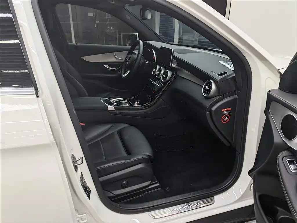 Mercedes-Benz GLC 2019 GLC 200 4MATIC фото 13